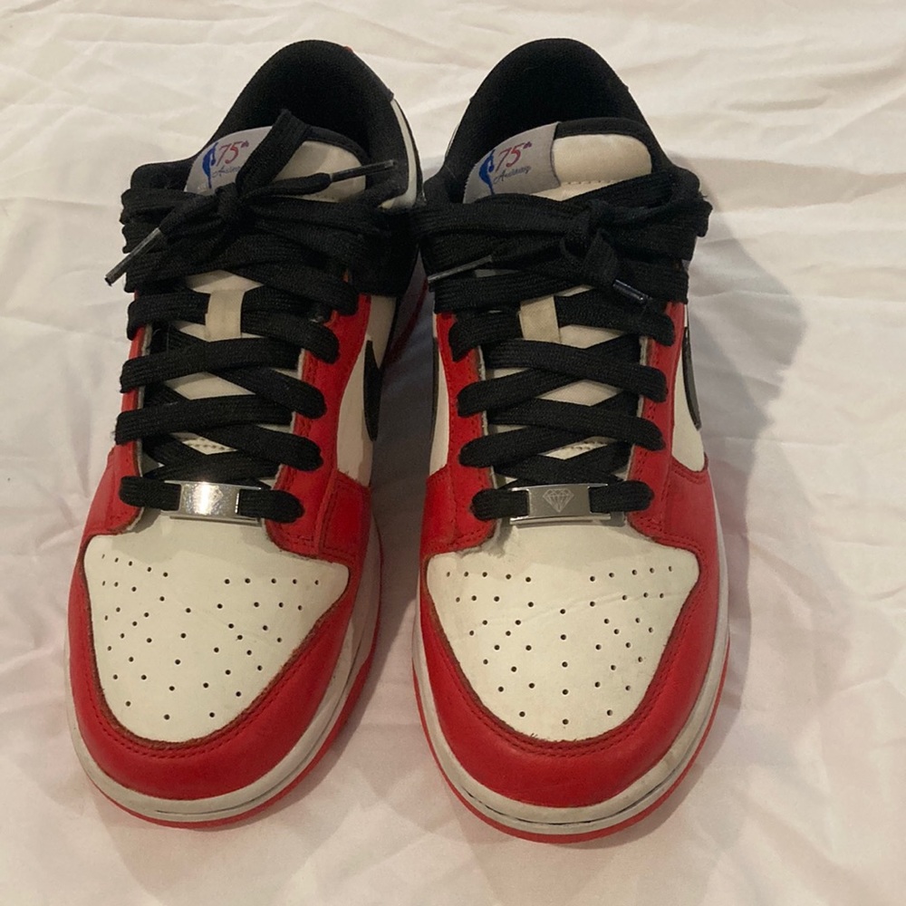 NIKE Men’s Dunk Low Chicago Bulls 75th Anniversary EMB